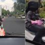 Aksi Emak-emak Bawa Motor Walau Muka Tertutup Kerudung Bikin Ngakak: Ujian SIM Tinggal Merem Lulus