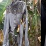 Geger! Aksi Pria Bakar Baju Muslim Lantaran Ada Motif Dianggap Mirip Lambang Salib