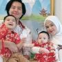 7 Momen Selebriti Tanah Air yang Rayakan Imlek Bareng Keluarga, Gemes Banget!
