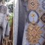 Heboh Bakar Baju Koko karena Ada Simbol Mirip Salib, Aksi Pria Ini Bikin Warganet Ngakak: Gila Agama!