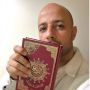 Profil Maher Zein, Penyanyi Religi Asal Swedia Kecam Pembakaran Al-Quran
