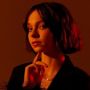 Berbeda dari Serial Netflix Sebelumnya, Emma Myers Wednesday Bintangi Film Komedi