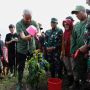 Selamatkan Lahan Kritis, Area Rawan Longsor dan Banjir Bandang Ditanami 1.500 Pohon