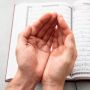Bacaan Doa Setelah Sholat Tarawih Lengkap dengan Artinya