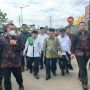 Mantan Wapres JK Jalan Kaki Menuju Lokasi Peringatan 100 Tahun Nahdlatul Ulama