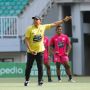 Laga Kontra Persebaya Ditunda, Arema FC Khawatir Pertandingan Padat di Akhir Musim