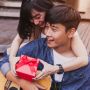 5 Hal yang Perlu Kamu Tahu Sebelum Memberi Hadiah ke Orang Lain