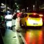 Pengemudi Fortuner yang Rusak Mobil Brio Pakai Samurai dan Bawa Pistol Diperiksa di Polres Metro Jaksel