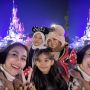 8 Potret Ayu Ting Ting di Disneyland Paris, Seru-seruan Bareng Keluarga Besar