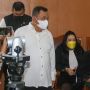 Divonis 15 Tahun Penjara, 4 Polah Kuat Maruf Sepanjang Sidang