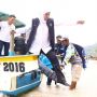 Ciatt..! Khofifah Loncat dari Perahu, Bukti Baik-baik Saja Usai Videonya Terpeleset Viral