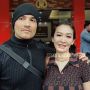 Romy Rafael Mendadak ke Polres Metro Jaksel Bareng Istri, Ada Apa?