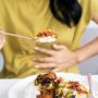 5 Kebiasaan Makan Ini Harus Dihindari Penderita Asam Lambung Saat Puasa, Apa Saja?