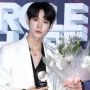 Kocak, Doyoung NCT Tiru Gaya Gong Myung di Red Carpet Circle Chart Awards