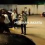 Viral Sejumlah Orang Mengamuk Rusak Mobil Pakai Parang Buntut Ribut Di Klub Malam, Polisi Turun Tangan