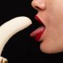 5 Cara Bikin Si Dia Keenakan Saat Seks Oral: Awas Jangan Kena Gigi!