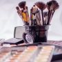 3 Langkah Mencuci Kuas Makeup Ala MUA Bubah Alfian Agar Gak Cepat Rusak dan Awet!