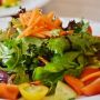 3 Cara Mudah Melakukan Defisit Kalori, Diet Bukan Berarti Enggak Makan!