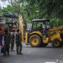 Satpol PP Kota Bandung Tetap Bongkar Bangunan Liar Meski Ada Aksi Mahasiswa