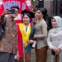 Tidak Didampingi Kaesang Pangarep, Ini 9 Momen Erina Gudono Hadiri Wisuda Adiknya