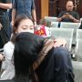 Tangis Anak Hendra Kurniawan Pecah di Ruang Sidang Usai Hakim Vonis 3 Tahun Penjara Ayahnya