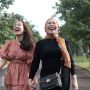 Mertua Idaman, Ini 11 Potret Kedekatan Dewi Yull dan Sang Menantu Merdianti Octavia