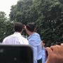 Selfie Bareng di Belakang Ratusan Kader, Teriakan 'Anies-AHY Menang' Menggema di DPP Demokrat