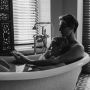 7 Tips Bercinta di Kamar Mandi, Bisa Dicoba biar Makin Mantap Puasnya