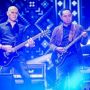 Wakasad Letjen TNI Agus Jadi Gitaris di Konser Dewa 19, Netizen: Jenderal Panutan!