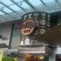 Hard Rock Cafe Jakarta Tutup Permanen, Koleksi Memorabilia Musisi Bakal Dikembalikan ke Amerika