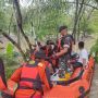 Mobil Strada Hanyut Terbawa Banjir di Lampung Tengah, Dua Penumpang Belum Diketahui Nasibnya