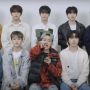 Tiba di Jakarta buat Konser, Ramahnya Personel Treasure Sapa Fans di Bandara