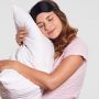 3 Manfaat Tidur Tanpa Bantal Bagi Kesehatan, Bisa Cegah Jerawat dan Kerutan!