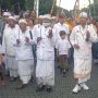 Potret Gibran dan Jan Ethes Ikuti Kirab Seni dan Ogoh-ogoh dengan Kenakan Pakaian Adat Khas Bali