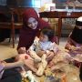Ajak Puluhan Karyawan ke Mekah, Intip 7 Potret Keluarga Ashanty Berangkat Umrah