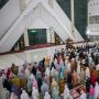 Viral Shalat Tarawih Ngebut Terlalu Cepat, Bagaimana Hukumnya?
