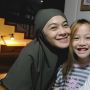 9 Potret Wajah Natural Artis Saat Sahur, Tetap Cantik Meski Baru Bangun Tidur