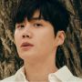 Tiket Fan Meeting Kim Seon Ho Dijual Mulai Hari ini, Simak Daftar Harganya!