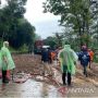 Waduh! Jalan Nasional Yogyakarta-Semarang Tertutup Longsor, Begini Kondisinya