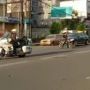 Astaga! Pengendara Motor Ugal-ugalan di Makassar Hampir Tabrak Mobil Presiden Jokowi