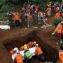 Pemakaman Korban Pembunuhan Dukun Penggandaan Uang di Banjarnegara
