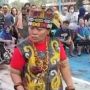 Berbagai Makna dari Baju Adat Dayak yang Selalu Dikenakan Ibu Ida