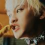 Mark NCT Panggil Nama Gordon Ramsay di Video Musik Terbarunya 'Golden Hour'