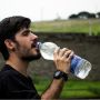 4 Tips Mengatur Pola Makan Sehat Bagi Orang Sibuk, Perbanyak Minum Air!