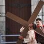 Prosesi Jalan Salib di Gereja Katedral Jakarta