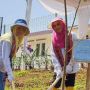 Dharma Wanita Perumahan dan IIBA Kolaborasi Tanam Pohon Penghijauan di Perumahan BSD Cianjur
