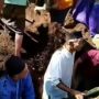 Warganet Geram Lihat Video Kakek Hidup Diuruk Tanah Saat Proses Pemakaman