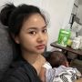 Adinda Azani Pamer Foto Gendong Anak Tanpa Makeup, Netizen Bawa-bawa Gita Savitri