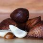 4 Bahaya Mengonsumsi Salak dengan Jumlah Berlebihan, Sebaiknya Dihindari!