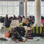 Tak Mampu Beli Tiket Pesawat, Pemudik Lebaran di Tengah Laut